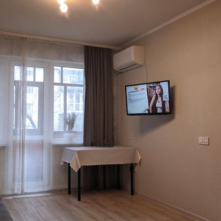 Apartment Near City Center On Peremohy Avenue 46 Чернихив Екстериор снимка