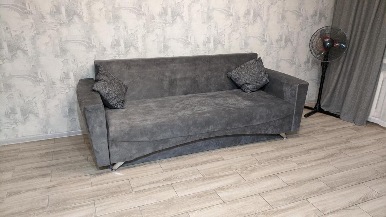 Apartment Near City Center On Peremohy Avenue 46 Чернихив Екстериор снимка