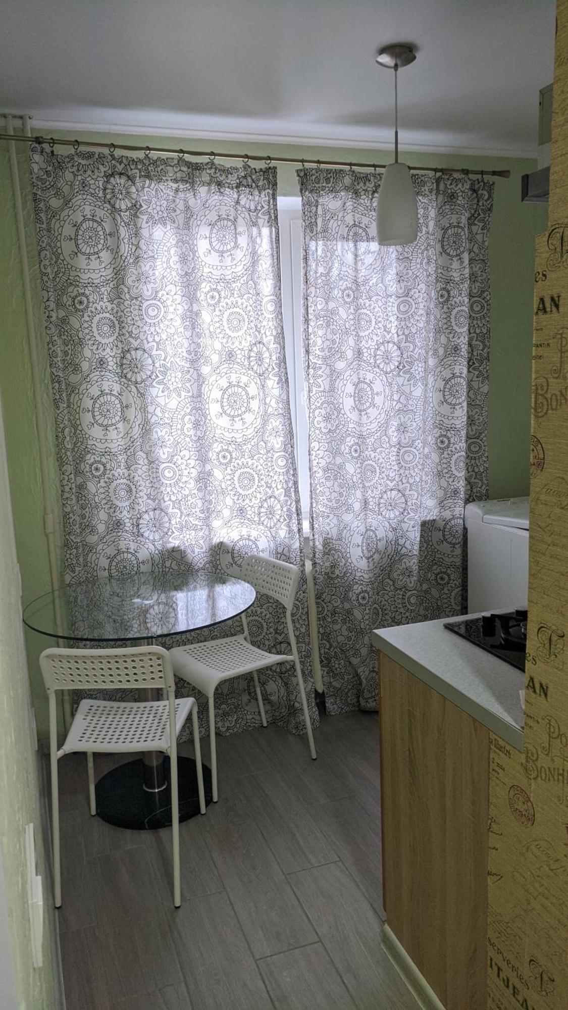 Apartment Near City Center On Peremohy Avenue 46 Чернихив Екстериор снимка